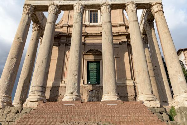 tempio di antonino e faustina